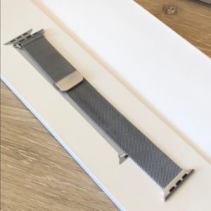 Apple Watch stainless steel Milanese loop